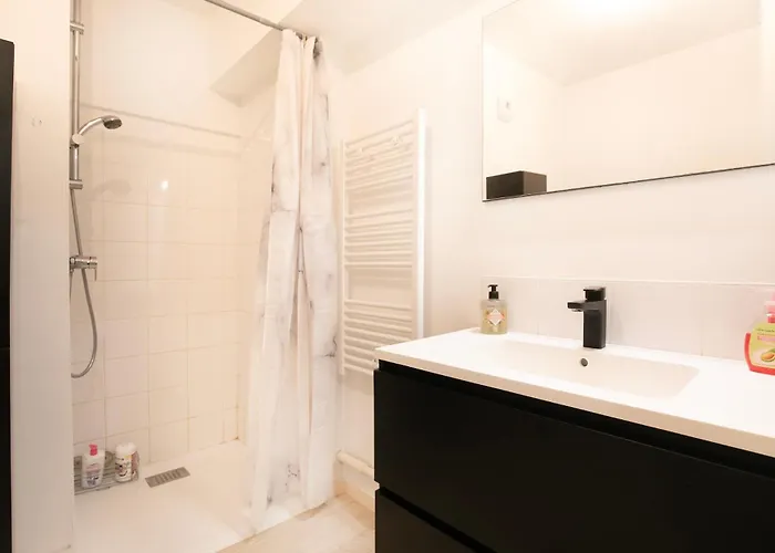 Le Beehive - T3 Spacieux Et Paisible Apartment